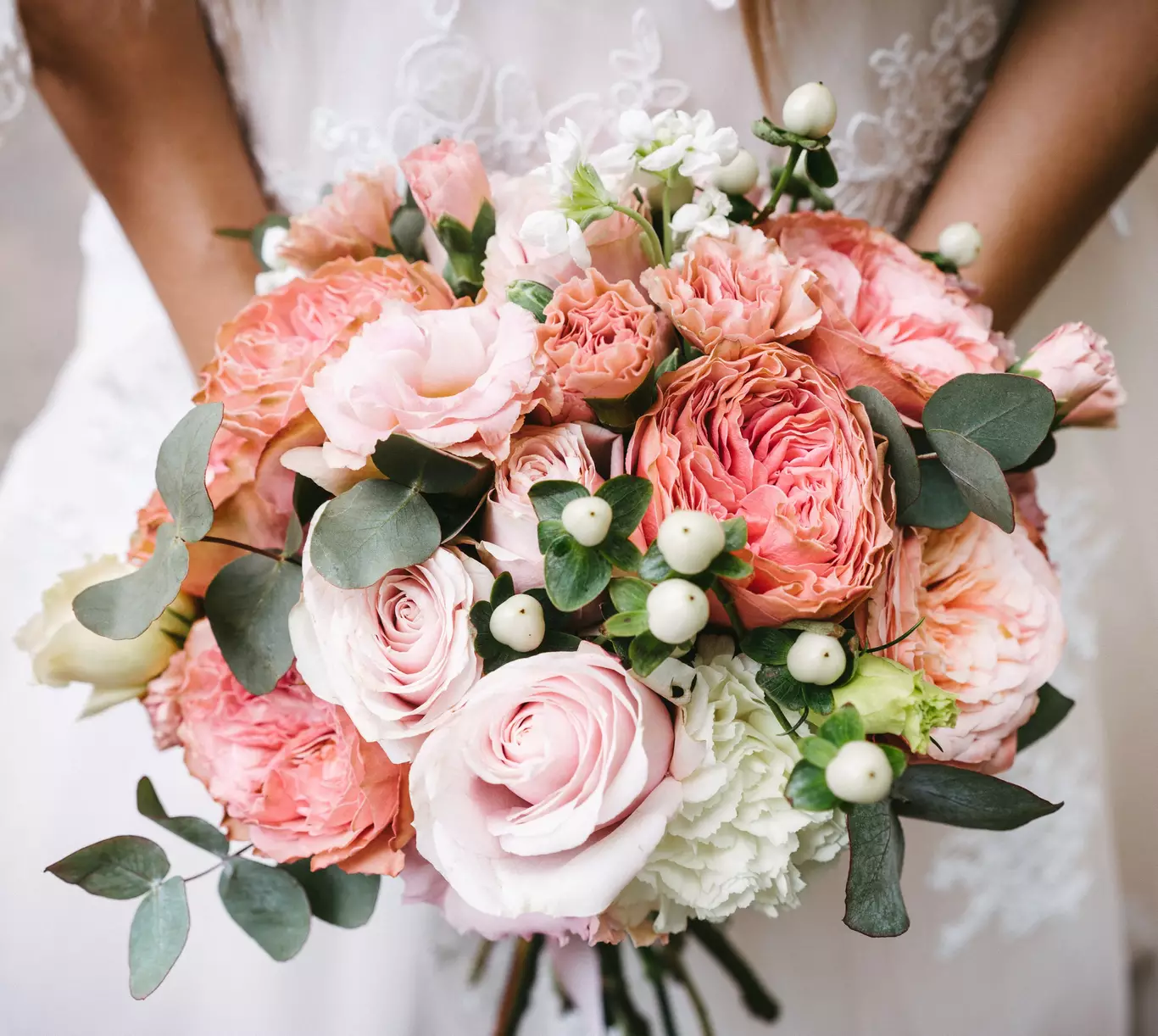 Création de bouquets de mariage et autres événements à Remoulins
